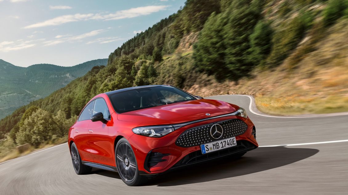 Test Mercedes CLA electric: 792 km dojezdu a nabíjení 320 kW. Proč i tak dostal od recenzentů jen 8 z 10?